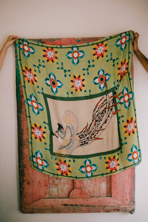 Falcon scarf
